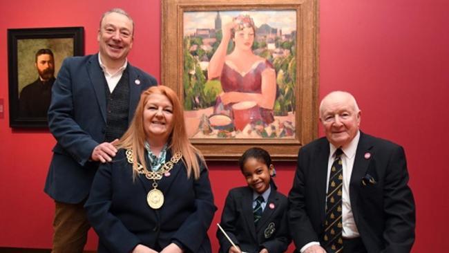 Left to Right: Jim Carruth, Lord Provost Jacqueline McLaren, Amani Elfadil, Alex Mosson Left to Right: Jim Carruth, Lord Provost Jacqueline McLaren, Amani Elfadil, Alex Mosson.